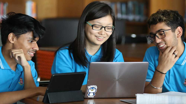 7 Universitas di Makassar Dengan Sistem Pendidikan Terbaik yang Jadi Favorit Calon Mahasiswa!